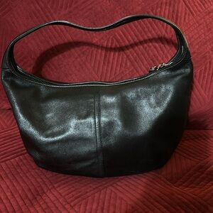 Vintage Coach #9221 Black Leather Ergo Shoulder Bag.